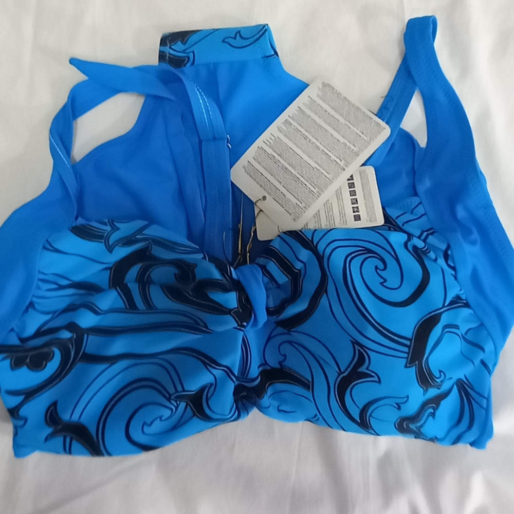 Hailing Swimsuit - Picture 6 of 7